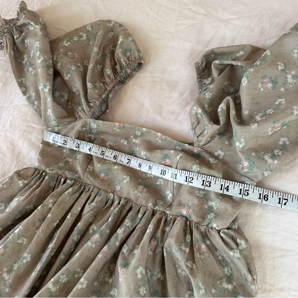 Carly Jean Los Angeles Sage Floral Maxi Dress - Picture 10 of 13